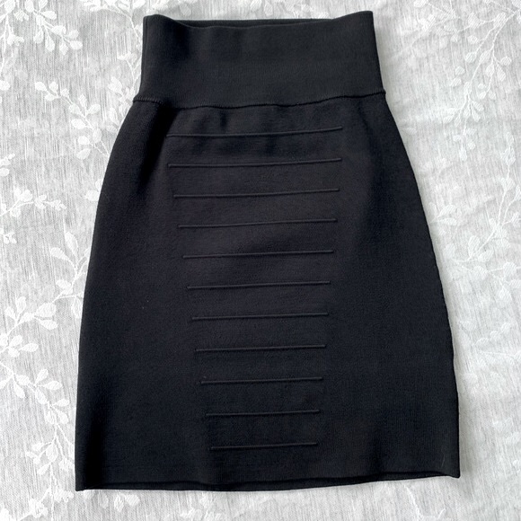 Guess by Marciano size XXS bandage skirt - Picture 2 of 11